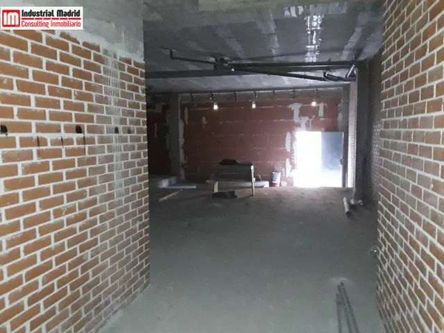 LOCAL COMERCIAL EN ARGANDA DEL REY — 10