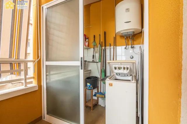 Piso soleado esquina con terraza y piscina comunitaria en El Altet — 11