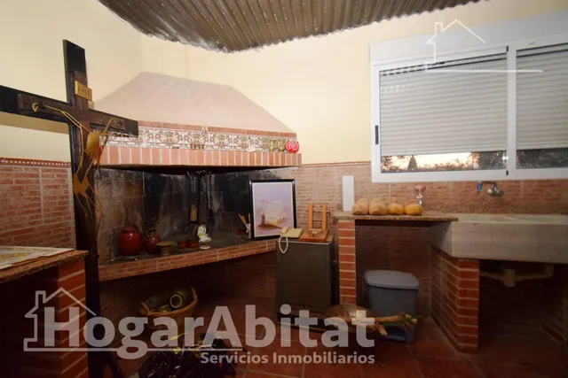 OPORTUNIDAD DE PROPIEDAD RUSTICA CON TERRENO Y PISCINA — 19