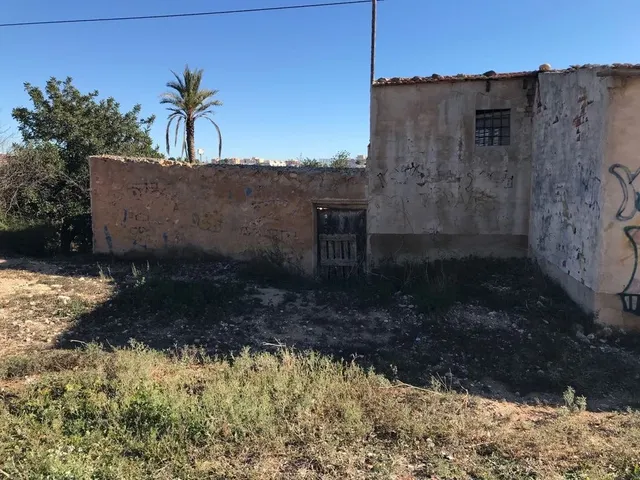 SE VENDEN 3.200 m2 DE PARCELA PARA INVERSIÓN — 6