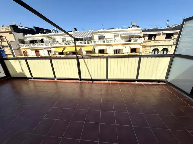 ATICO DE CAPRICHO CON TERRAZA DESPEJADA PRIMERA ZONA GROS — 14