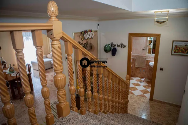 Se vende edificio completo de tres plantas  con garaje, patios privados y solárium — 32