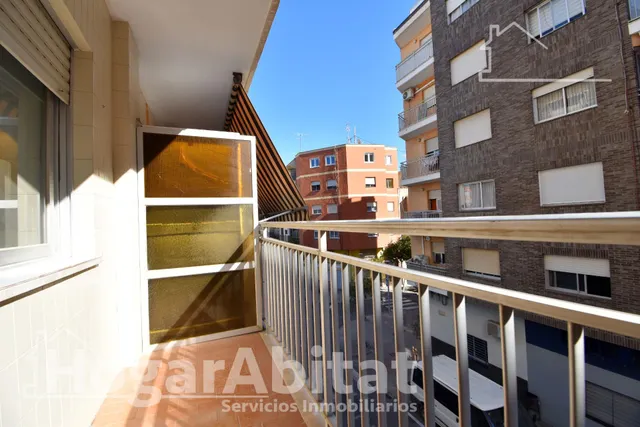 ¡REFORMADO A ESTRENAR! IMPECABLE, AMPLIO Y EXTERIOR CON BALCÓN — 10
