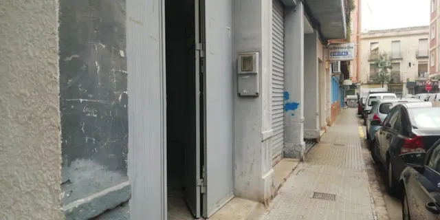 GANDIA - GRAN LOCAL/ALMACÉN - SE VENDE — 4