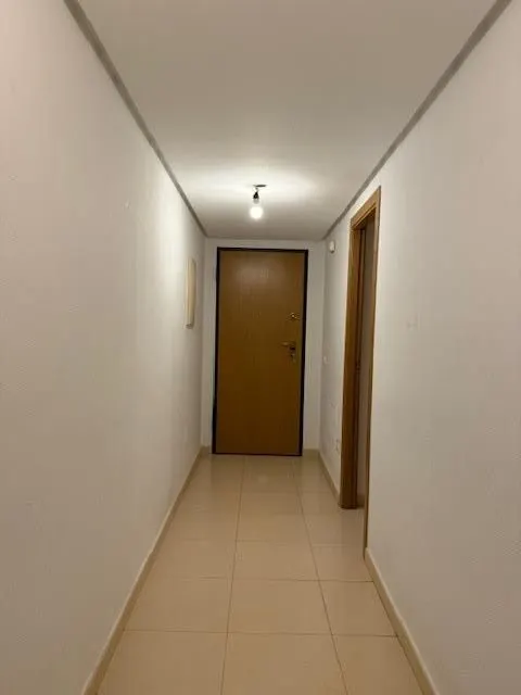 ALQUILER DE APARTAMENTO EN RONDA SUR SIN MUEBLES — 7