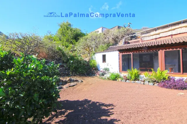 Casa-Chalet en Venta en Roque Faro Santa Cruz de Tenerife - foto 2