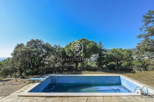 Casa en venta en plena montaña con piscina y vistas al mar en Cabrera de Mar — 15