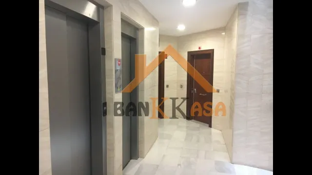 SE VENDE O SE ALQUILA OFICINA EN EJIDO ZONA TEATRO — 16
