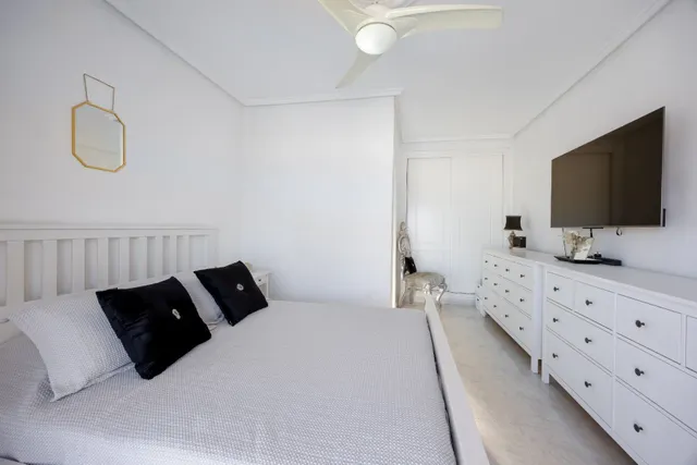 Chalet 4 habitaciones 136m² en venta - Residencial benimar — 28