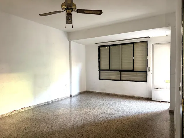 Piso en Gandia (Valencia) - foto 2