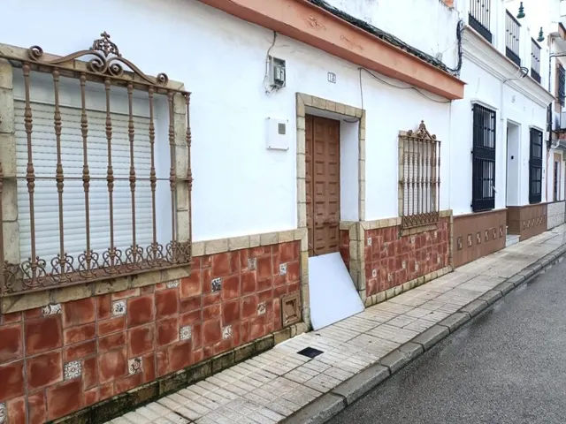 Casa 4 habitaciones 172m² en venta - Guillena pueblo - foto 2