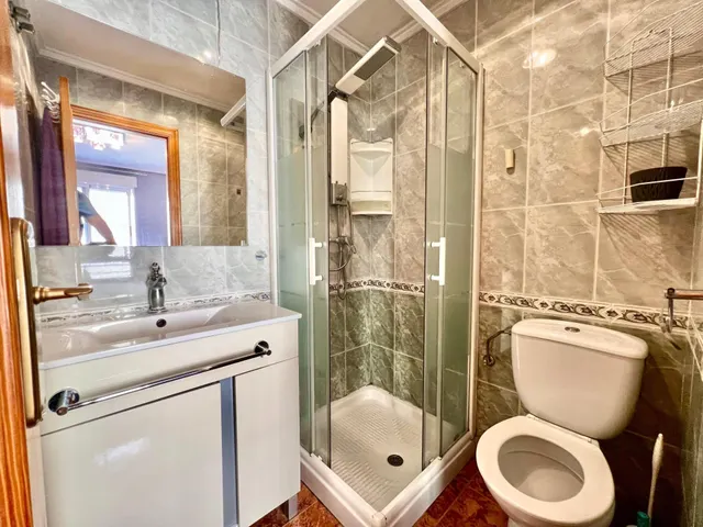 APARTAMENTO DE 3 habitaciones, TODO EXTERIOR, RODEADO DE TODOS LOS SERVICIOS A TAN SOLO 450mts DEL MAR — 28