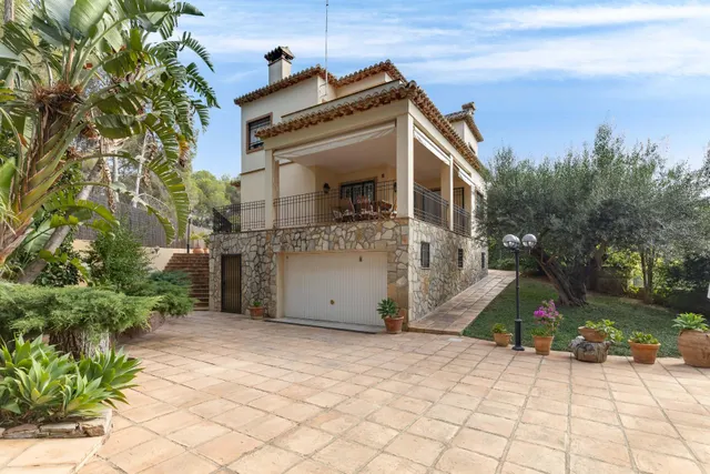 ESPECTACULAR CASA EN NAQUERA — 20