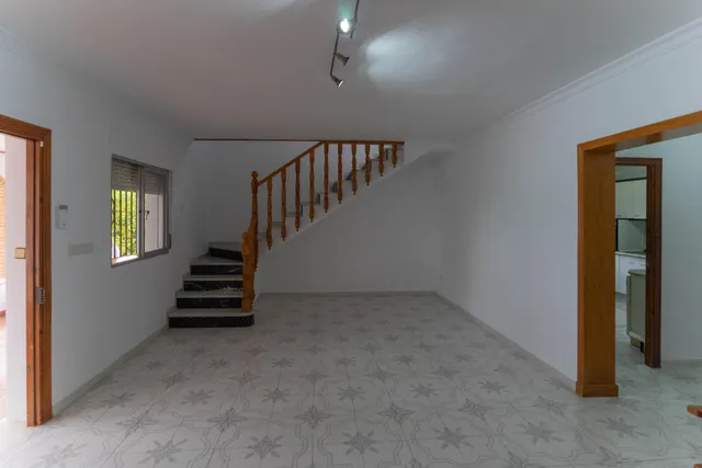Exclusivo Chalet en Alhaurín el Grande con Piscina y Amplias Vistas — 8