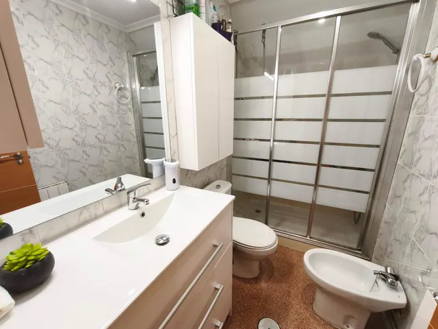 EXCELENTE ATICO MUY REFORMADO EN BARRIO SAN CRISPIN — 9