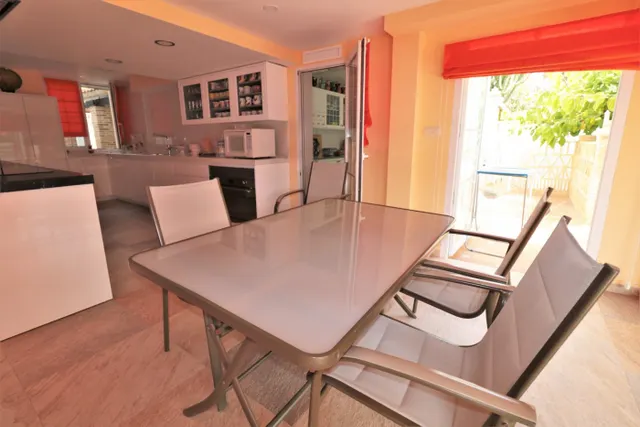GRAN VILLA EN LA EXCLUSIVA ZONA DE CABO ROIG — 43