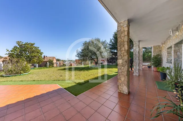 Espectacular Casa en Mas Ram, Badalona: Lujo y Tranquilidad  - foto 4