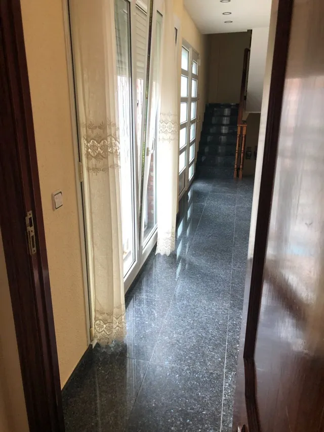 GRAN CASA EN VENTA EN URB. CAN CASAS — 23
