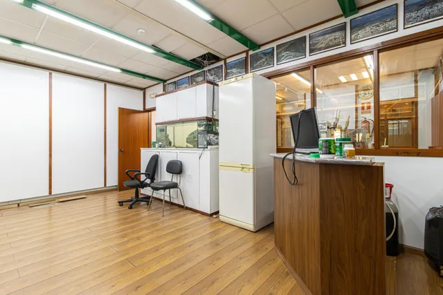 Nave en urbanizacion cerrada perfecta para almacen y venta — 8