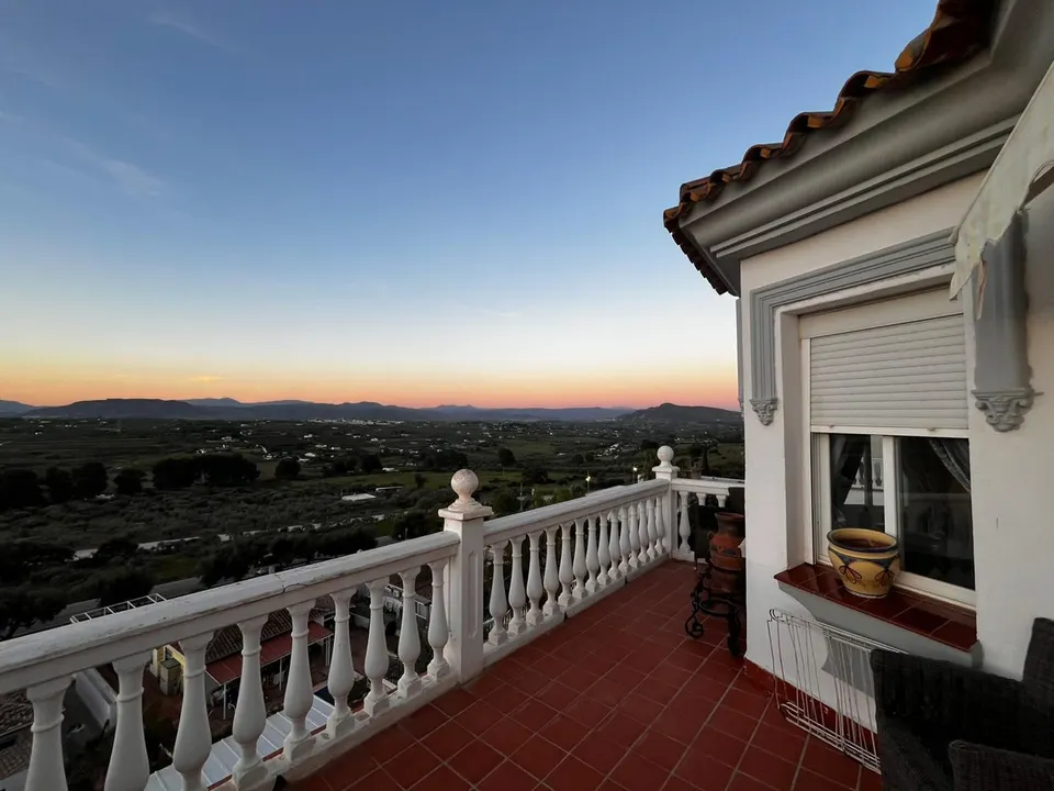Chalet 4 habitaciones 251m² en venta - South of spain