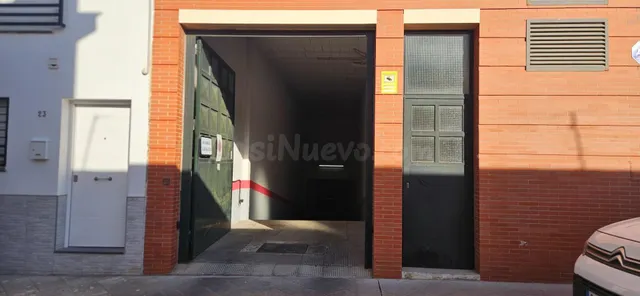 AMPLIA PLAZA DE GARAJE EN ZONA LOS PIRRALOS-CRISTOBAL COLON - foto 2