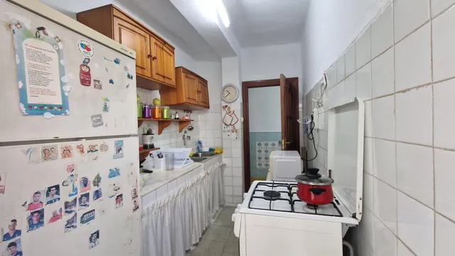 ¡TU NUEVO PROYECTO TE ESPERA EN MÁLAGA!  PISO CON TERRAZA Y MUCHÍSIMO POTENCIAL — 6