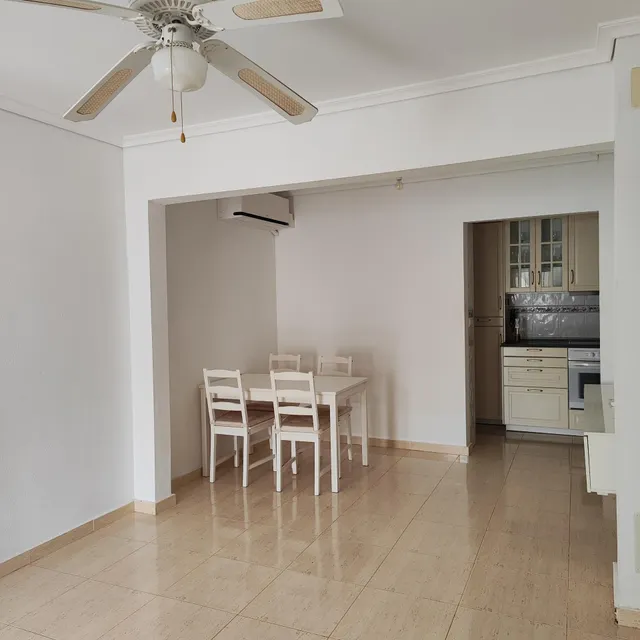 Adosado en Gran Alacant con solárium, balcón y piscina comunitaria — 23