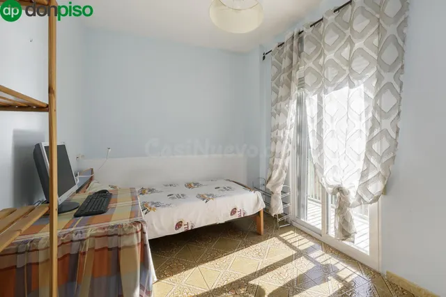 Piso para reformar junto a Avenida Dílar — 2