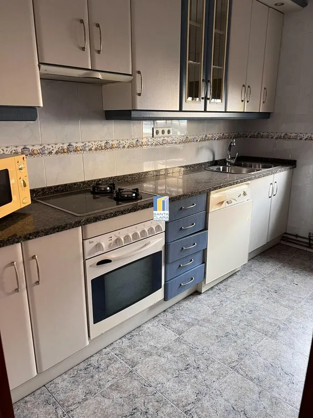 CASA EN VENTA DE 2 DORMITORIOS EN MORALEJA DEL VINO, ZAMORA. — 11