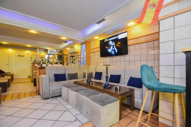 TRASPASO de Local comercial en Pedro Antonio de Alarcón: Oasis de confort y comodidad en pleno centro de Granada — 7