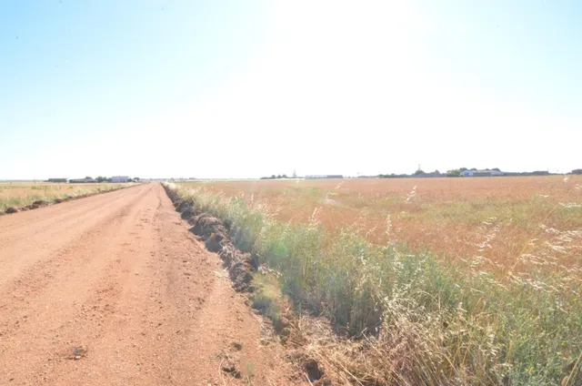 Urbis te ofrece un terreno en venta en Castellanos de Villiquera, Salamanca. — 6