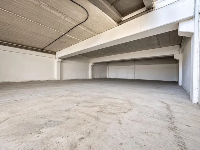 Nave en Seseña