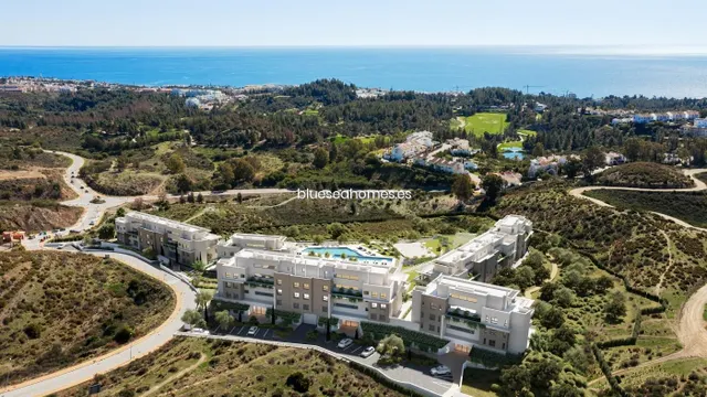 Venta de piso con tres dormitorios en Mijas Costa, Málaga, C