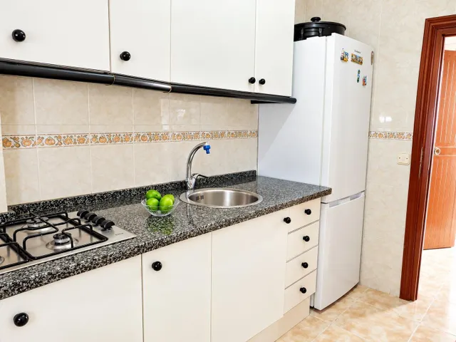 PISO EN EL CENTRO CON TRES habitaciones — 23