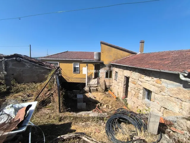 Complejo Rural, con gran potencial de desarrollo , en A MERCA. — 19