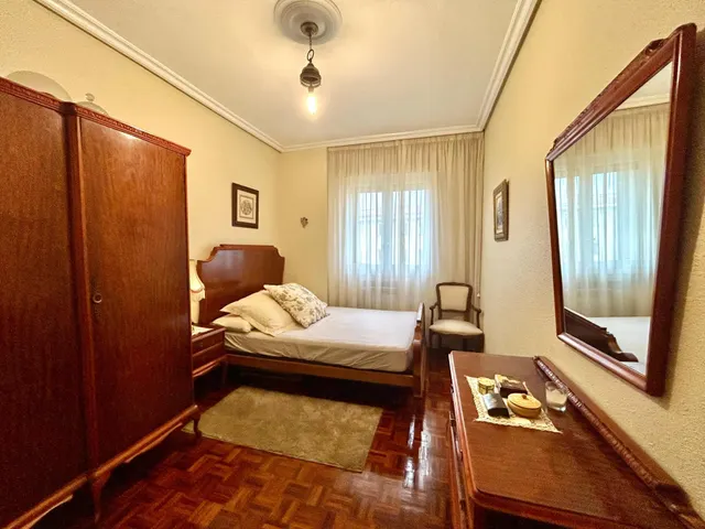 Piso amplio y luminoso con 3 habitaciones y grandes balcones en San Juan — 22