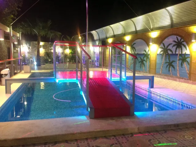 Edificio hotelero en venta en Benidorm - foto 3