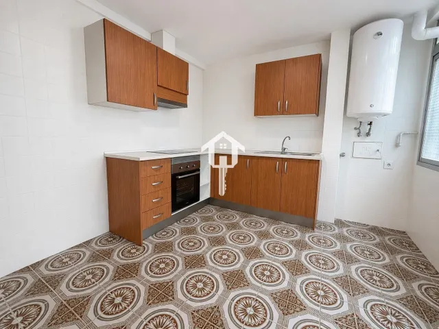 Piso de 80 m2 de 3 habitaciones en zona ciudad de asís de Alicante: 2ª planta sin ascensor — 15