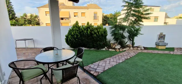 Encantadora Casa de 3 habitaciones en Los Boliches, Fuengirola - ¡Tu Refugio Perfecto! — 35