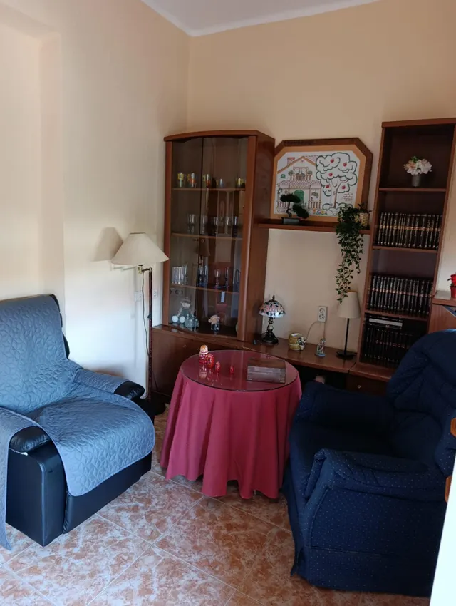 SE VENDE PISO DE TRES habitaciones AL LADO DE LA PLAYA — 14