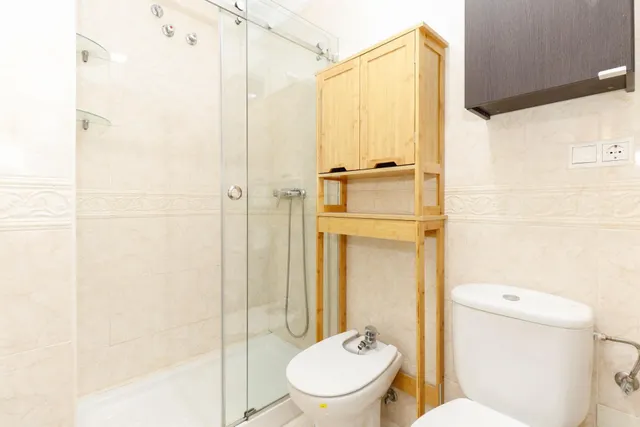 APARTAMENTO EN EL CENTRO DE TORREVIEJA CON GARAJE Y TRASTERO — 15