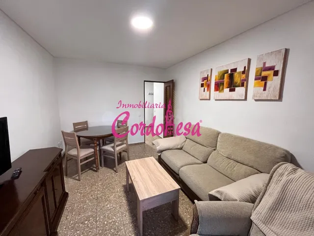 PISO EN AV DE LA FUENSANTA - foto 3