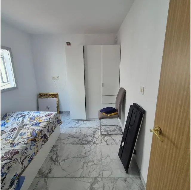 SE VENDE CASA TOTALMENTE REFORMADA EN EL GRUPO SAN ANTONIO — 14