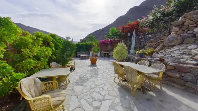 Preciosa casa en Mogán con árboles frutales