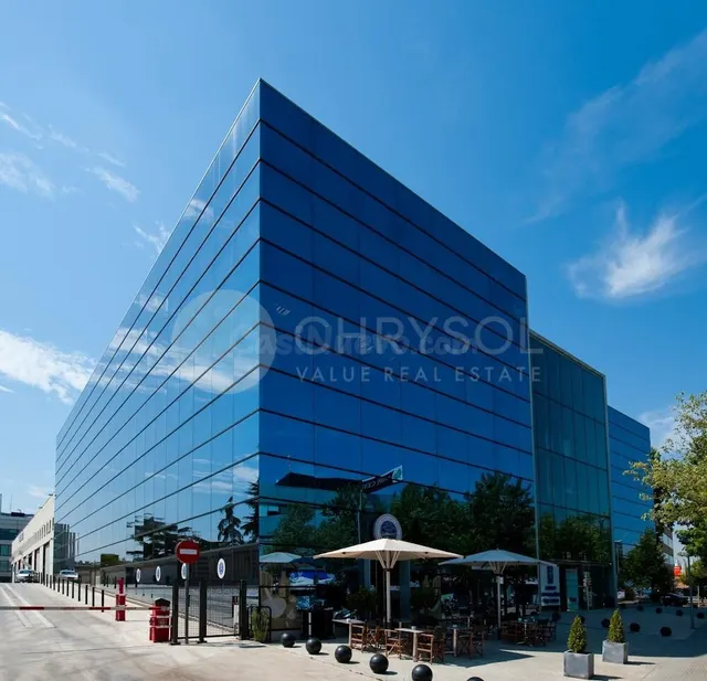Oficina en venta en rentabilidad 5% (St cugat- inquilino pre - foto 2