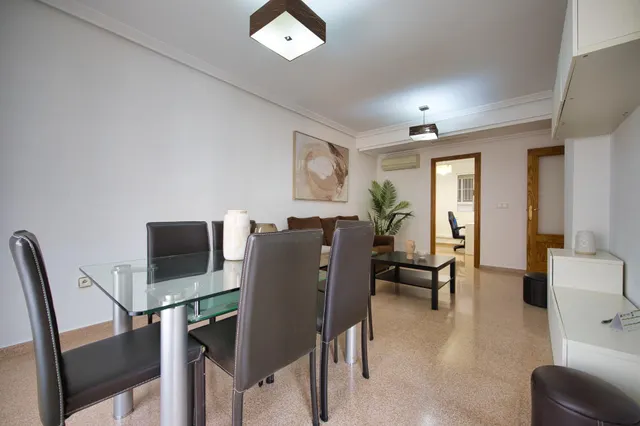 LISTO PARA ENTRAR A VIVIR  ¡TU NUEVO HOGAR TE ESPERA EN REYES CATÓLICOS! PISO 3 DORMITORIOS — 19