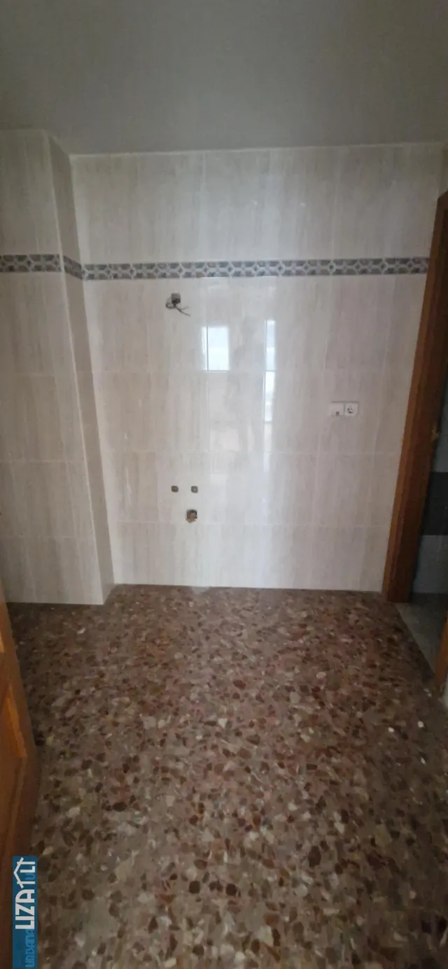 Edificio en Venta en el Corazón de Alicante: Oportunidad Única — 10
