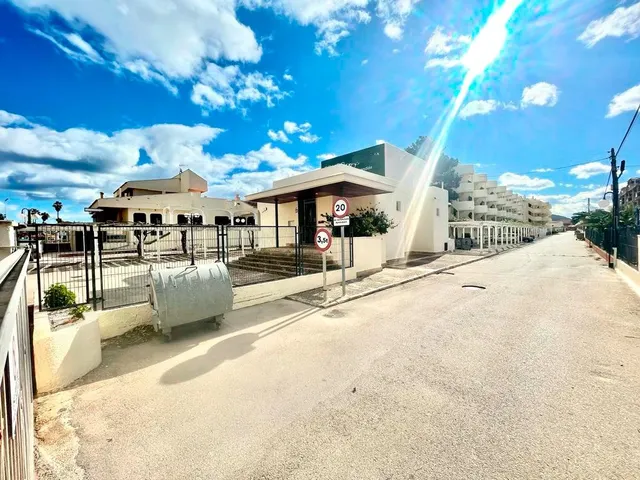 Local comercial situado en las marinas, sobre el Km 4 — 22