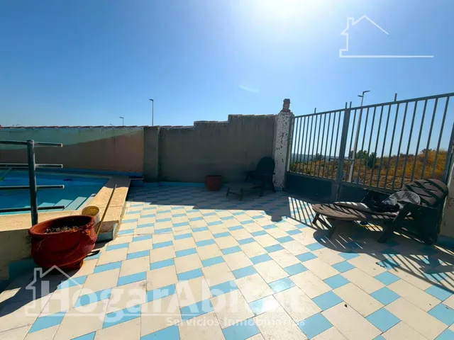 !GRAN VIVIENDA! ESPACIOSA CON TRASTERO, TERRAZA SOLARIUM, BARBACOA, JARDIN Y PISCINA — 30