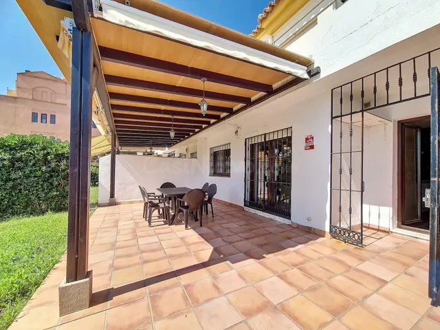 Casa 5 dorm. frente a la playa con vistas al mar!! - foto 5